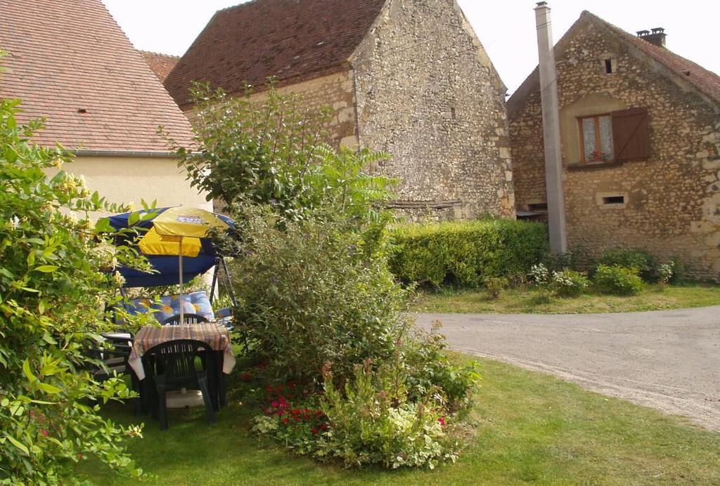 Gite De La Galaisiere Preaux  Exterior foto